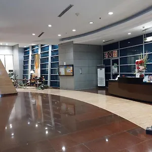 Bay Front Delux Pearl Of The Orient Manila